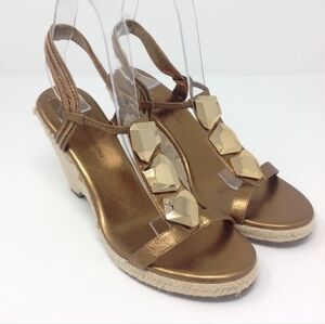 DVF  sandals